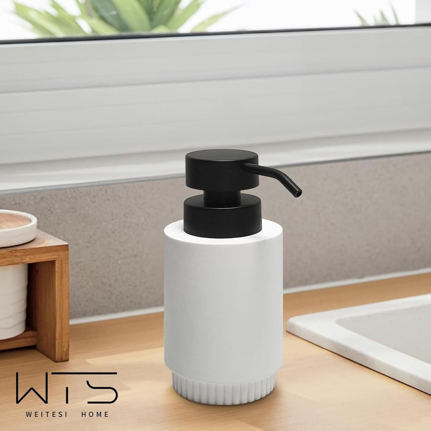 Resin Soap Dispenser for Bathroom, Hand Lotion Liquid Dispenser Easy-to-Press with Reusable Plastic Pump for Shampoo Bathroom Kitchen Countertop Rust-Proof 10 oz White