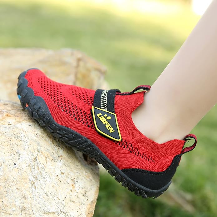 UBFEN Water Shoes for Kids Boys Girls Aqua Socks Barefoot Beach Sports Swim Pool Quick Dry Lightweight Toddler Little Big Kid
