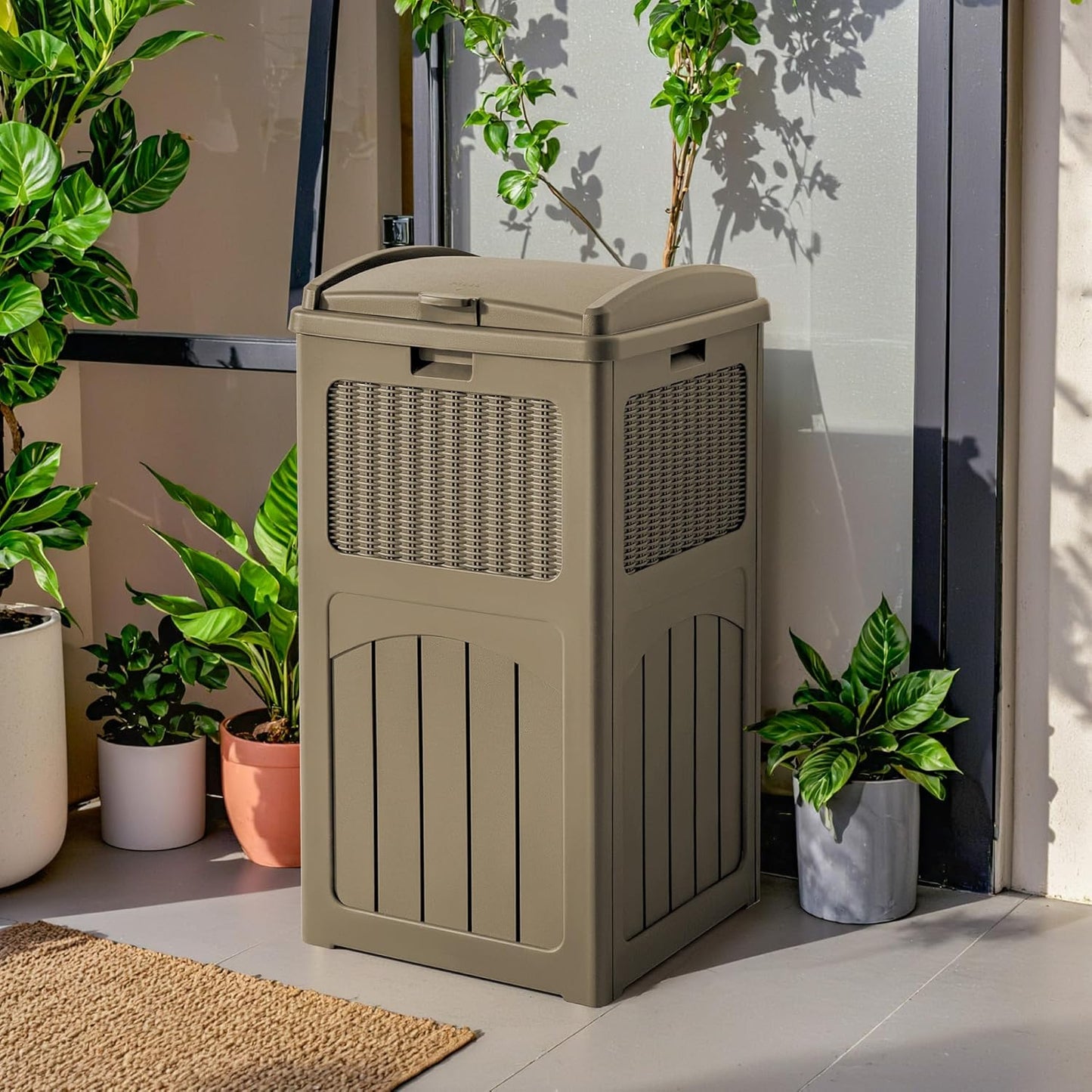Flamaker 30 Gallon Trash Can, Resin Outdoor Garbage Can with Lid, Waterproof Hideaway Patio Waste Bins for Outside Use (Brown)