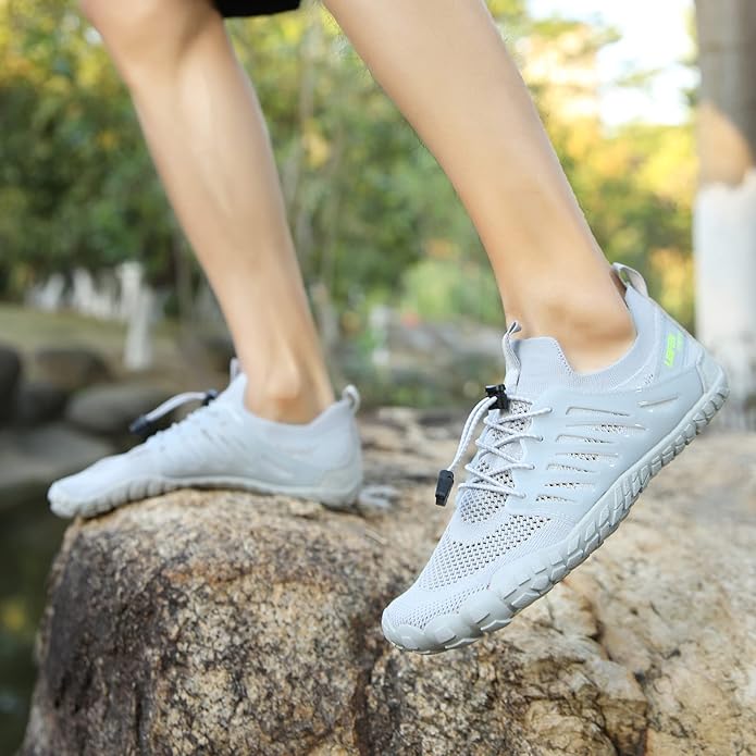 UBFEN Water Shoes Aqua Swim Shoes Mens Womens Beach Sports Quick Dry Barefoot for Boating Fishing Diving Surfing