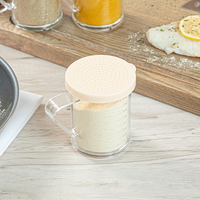 Restaurantware RW Base 10 Ounce Clear Plastic Dredge Spice Shaker 1 Reusable Dry Rub Shaker - Includes Beige Perforated Lid With Handle Clear Polycarbonate Spice Shaker For Fine Seasonings