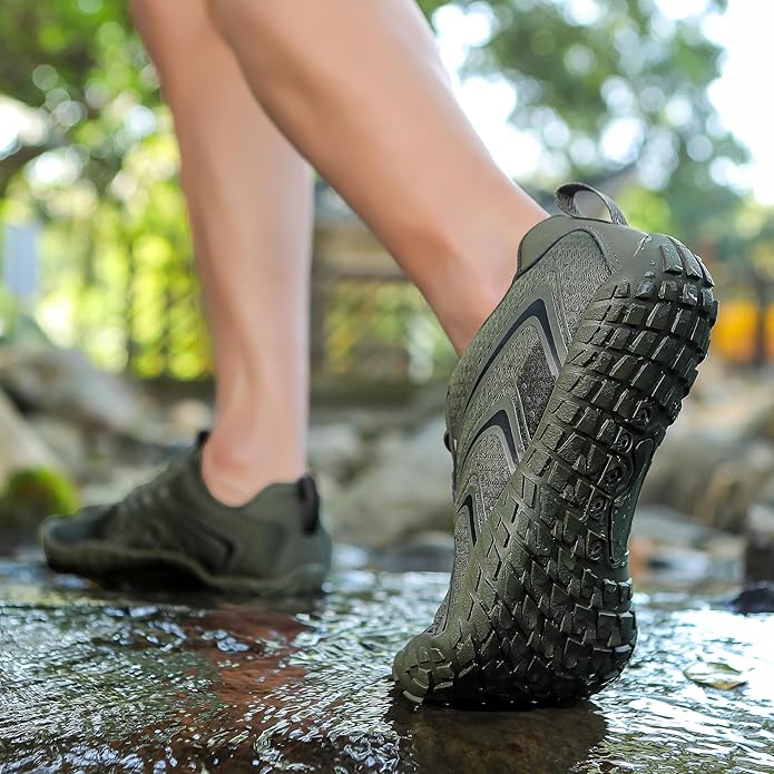 UBFEN Water Shoes Aqua Swim Shoes Mens Womens Beach Sports Quick Dry Barefoot for Boating Fishing Diving Surfing